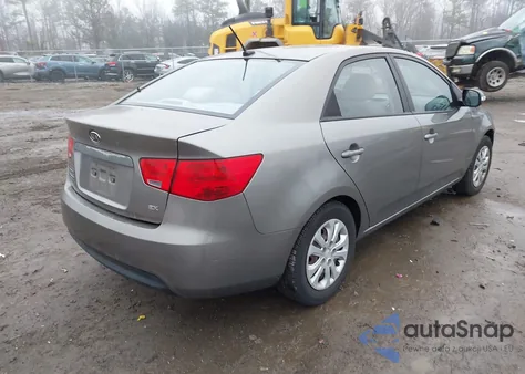 2010 Kia Forte Ex z USA, uszkodzony, nr VIN KNAFU4A25A5824048